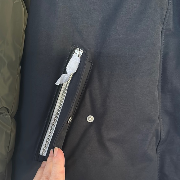 Mackage Inari-o Down Coat Two Tone Puffer Jacket Navy Green Mixed Media Parka - Picture 5 of 17